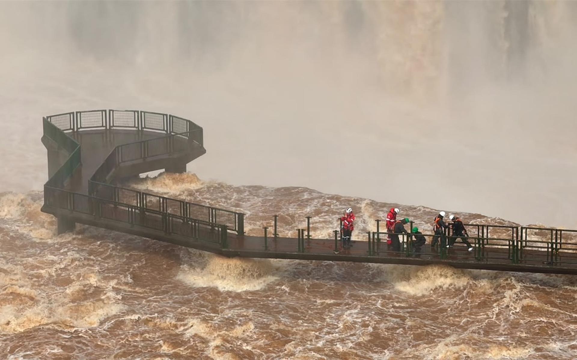 Cheia nas Cataratas